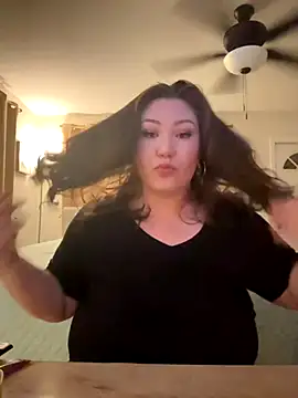 Snapshot of RosieDixx chatting on 09-25-25, 03:34 RosieDixx online show from 09-25-25, 03:34