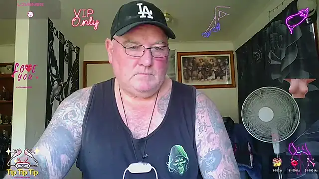 Snapshot of HOTANAL chatting on 06-26-26, 02:06 HOTANAL online show from 06-26-26, 02:06