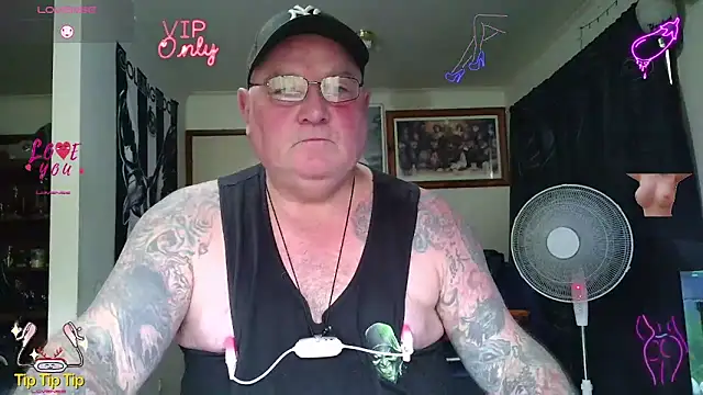 Snapshot of HOTANAL chatting on 06-30-26, 01:49 HOTANAL online show from 06-30-26, 01:49