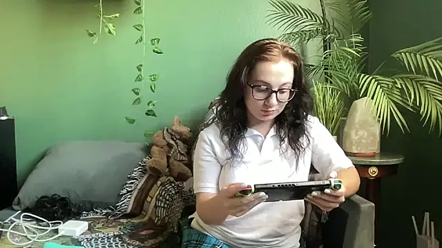 Snapshot of sweetandwet_daddy chatting on 10-06-25, 05:35 sweetandwet daddy online show from 10-06-25, 05:35