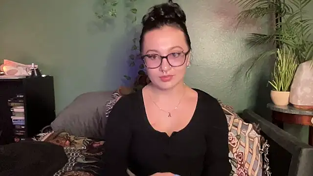 Snapshot of sweetandwet_daddy chatting on 10-01-25, 12:53 sweetandwet daddy online show from 10-01-25, 12:53