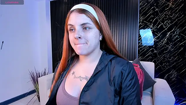 kimbrownn online show from 12-18-25, 12:42