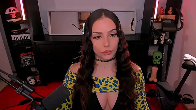 SofiRusselle online show from 01-08-26, 06:25