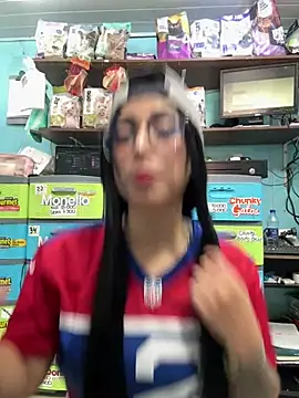 Snapshot of sophie_cute66 chatting on 01-17-26, 08:23 sophie cute66 online show from 01-17-26, 08:23