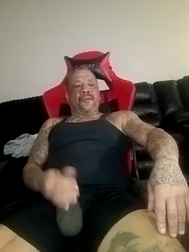 Snapshot of yellowwetfox chatting on 02-05-26, 02:35 yellowwetfox online show from 02-05-26, 02:35