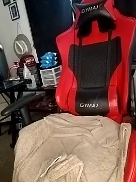 Snapshot of yellowwetfox chatting on 02-16-25, 08:43 yellowwetfox online show from 02-16-25, 08:43