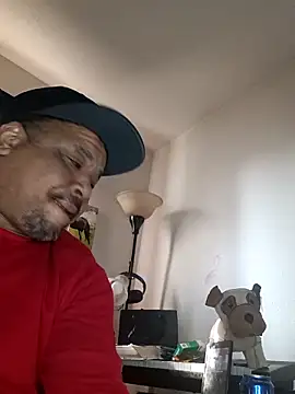 Snapshot of yellowwetfox chatting on 03-17-25, 11:24 yellowwetfox online show from 03-17-25, 11:24