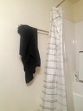 Snapshot of yellowwetfox chatting on 02-08-26, 05:32 yellowwetfox online show from 02-08-26, 05:32