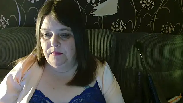HouseWifeWhore Milf online show from 09-27-25, 10:27