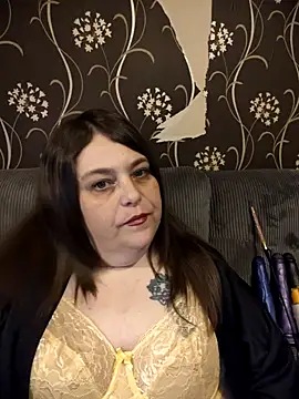 HouseWifeWhore Milf online show from 05-12-26, 09:32