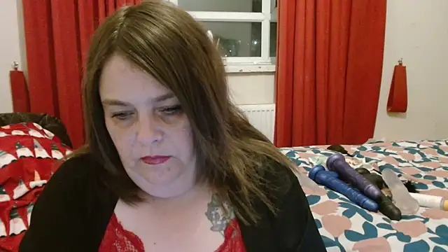 HouseWifeWhore Milf online show from 09-10-25, 07:13