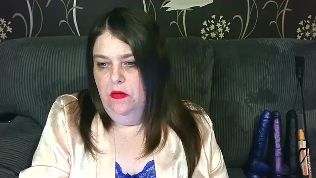 HouseWifeWhore Milf online show from 04-16-26, 12:11