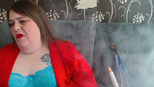HouseWifeWhore Milf online show from 09-25-25, 01:06
