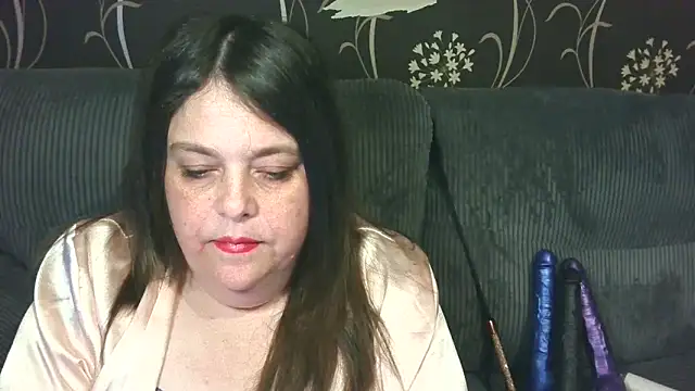 HouseWifeWhore Milf online show from 04-22-26, 10:27