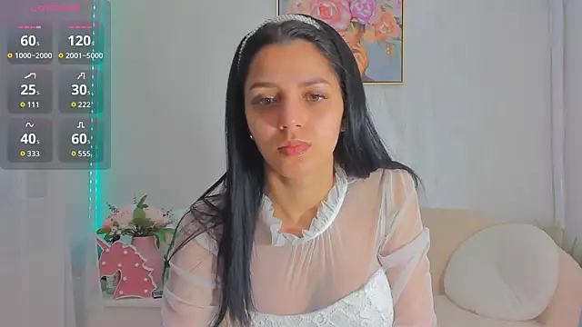 Snapshot of Sarabecker chatting on 06-19-26, 08:20 Sarabecker online show from 06-19-26, 08:20