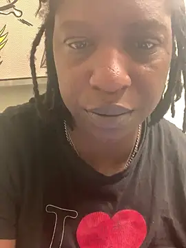 Snapshot of markquanna chatting on 07-10-26, 06:19 markquanna online show from 07-10-26, 06:19