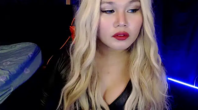 stacey wills44 online show from 01-04-25, 01:21