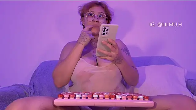 Lilmuh  online show from 10-18-25, 11:29