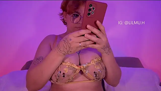 Lilmuh  online show from 10-15-25, 12:20