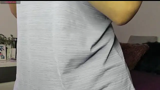 Snapshot of Charlotte7-7 chatting on 02-06-26, 11:45 Charlotte7-7 online show from 02-06-26, 11:45