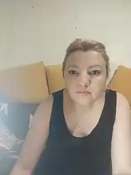 stefanyharper16 online show from 03-01-25, 04:22