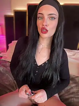 KarissaChantelle online show from 04-21-26, 03:18