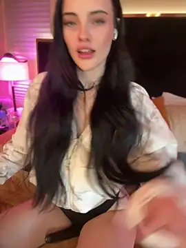 KarissaChantelle online show from 02-10-26, 04:17