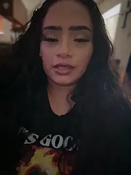 Snapshot of CarmelaAnthony chatting on 10-15-25, 05:54 CarmelaAnthony online show from 10-15-25, 05:54