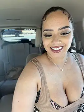 Snapshot of CarmelaAnthony chatting on 06-17-26, 08:41 CarmelaAnthony online show from 06-17-26, 08:41