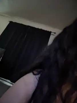 Snapshot of CarmelaAnthony chatting on 02-26-25, 12:16 CarmelaAnthony online show from 02-26-25, 12:16