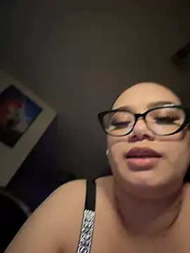 Snapshot of CarmelaAnthony chatting on 01-04-25, 02:46 CarmelaAnthony online show from 01-04-25, 02:46