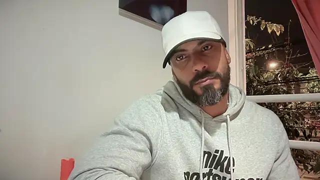 romeolovedark online show from 11-21-25, 08:35