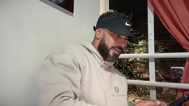 romeolovedark online show from 10-31-25, 06:54