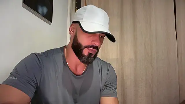 Snapshot of romeolovedark chatting on 04-28-26, 04:17 romeolovedark online show from 04-28-26, 04:17