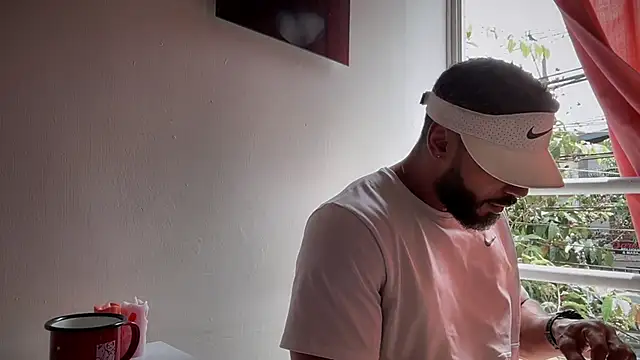 romeolovedark online show from 11-06-25, 04:22