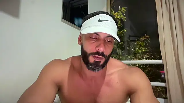 Snapshot of romeolovedark chatting on 05-16-26, 07:40 romeolovedark online show from 05-16-26, 07:40