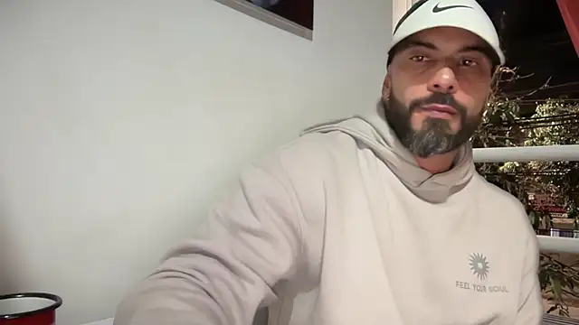 romeolovedark online show from 10-15-25, 04:44