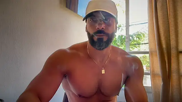 Snapshot of romeolovedark chatting on 05-31-26, 02:12 romeolovedark online show from 05-31-26, 02:12