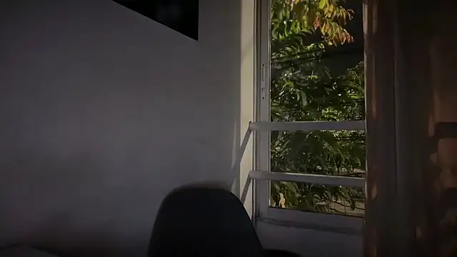 romeolovedark online show from 06-11-26, 04:31