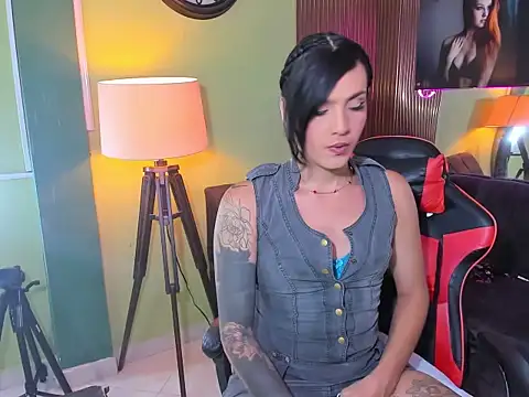 ximena22love online show from 11-21-25, 09:25