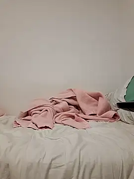 laura dirtyhot online show from 01-01-25, 08:26