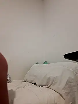 laura dirtyhot online show from 12-31-24, 04:25