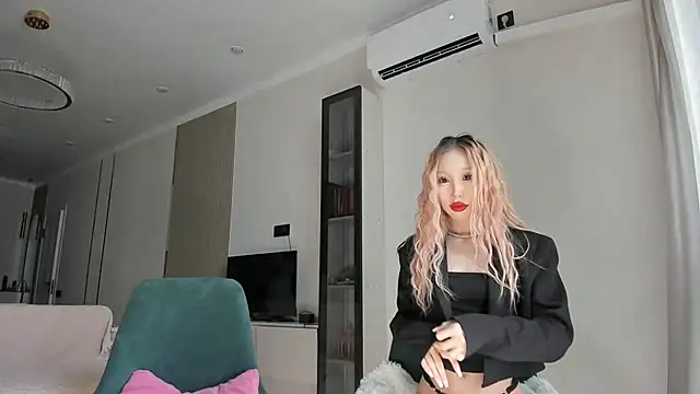 Pupasui02 online show from 06-05-26, 06:52