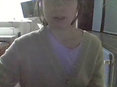 Moi Lina online show from 11-18-25, 12:59