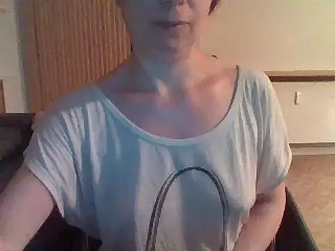 Moi Lina online show from 07-21-26, 10:44