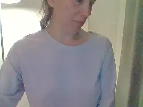 Moi Lina online show from 06-13-26, 11:56
