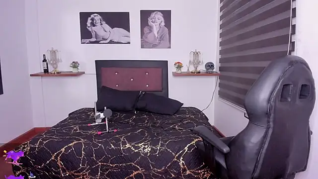 Mariana Joness online show from 09-13-25, 03:06