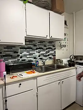 Snapshot of ChocolateBuns101 chatting on 12-27-24, 01:32 ChocolateBuns101 online show from 12-27-24, 01:32