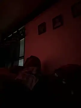 Snapshot of ChocolateBuns101 chatting on 12-23-24, 07:17 ChocolateBuns101 online show from 12-23-24, 07:17