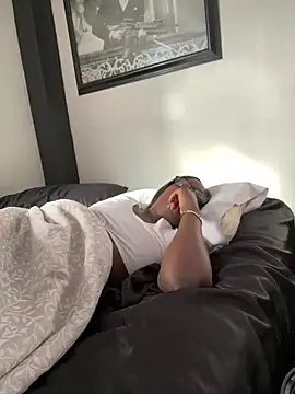 Snapshot of ChocolateBuns101 chatting on 01-20-25, 07:04 ChocolateBuns101 online show from 01-20-25, 07:04